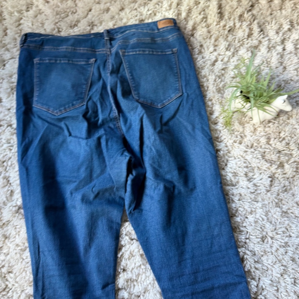 Trendy Sofia by Sofia Vergara Ripped Hem Blue plus size denim Jeans skinny jeans - Picture 4 of 7